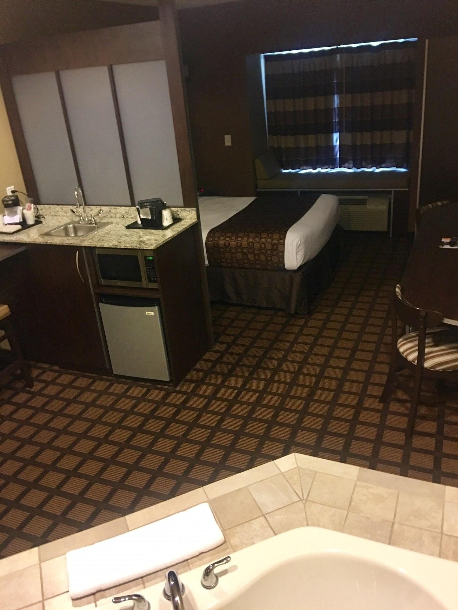 Microtel Inn & Suites By Wyndham Minot Exteriör bild